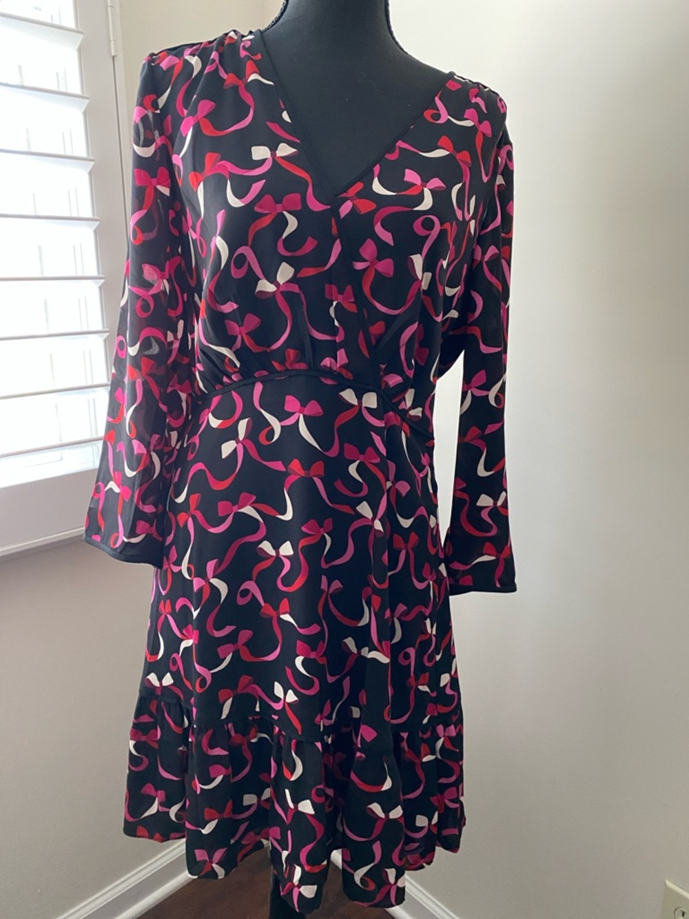 Kate Spade Black Ribbon-Print Long-Sleeve V-Neck Dress